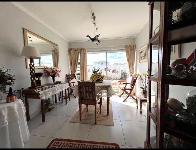 3 BEDROOM FREEHOLD FOR SALE IN JEFFREYS BAY CENTRAL